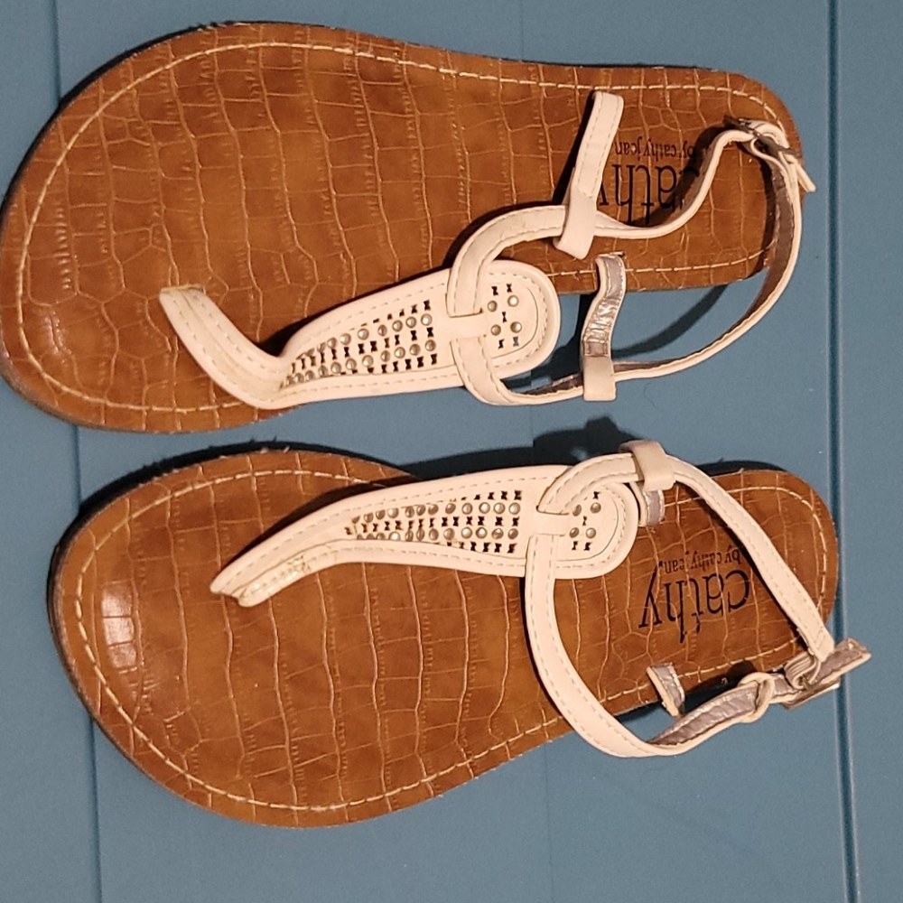 6 white Cathy Jean sandal